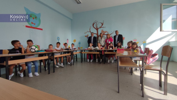 Donacija Telekoma đacima na KiM