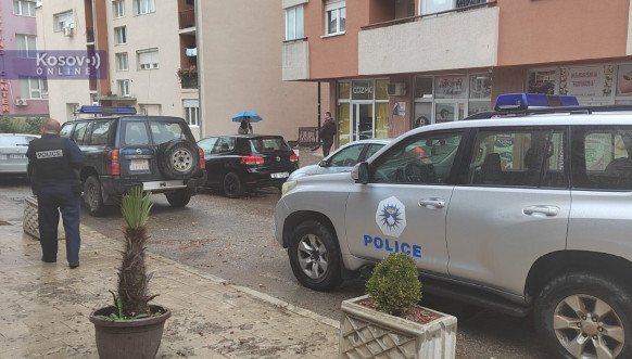 Kosovska policija pretresa lokaciju nedaleko od vrtića u Severnoj Mitrovici