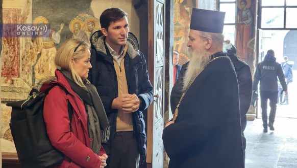 Fon Kramon u poseti manastiru Gračanica