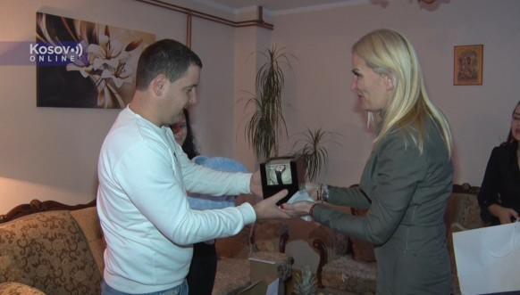Jakov Jovanovic dobio sat kao poklon predsednika Aleksandra Vučića