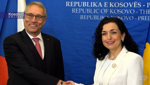 Sastanak Vjose Osmani i Martina Dvoržaka