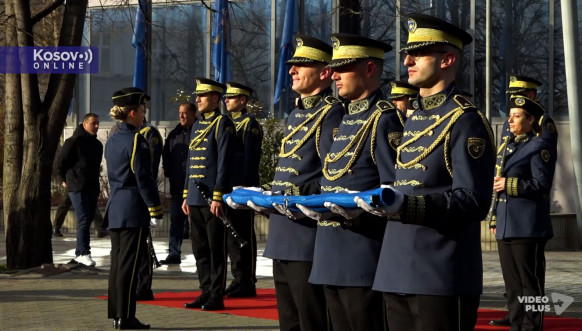 Priština, Ceremonija podizanja zastave povodom godišnjice proglašenja nezavisnosti Kosova