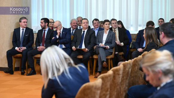 Vučić, konferencija u Palati Srbije