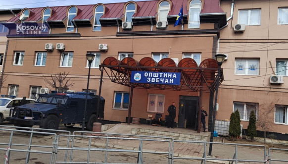 Zgrada Opštine Zvečan nakon povlačenja Kfora