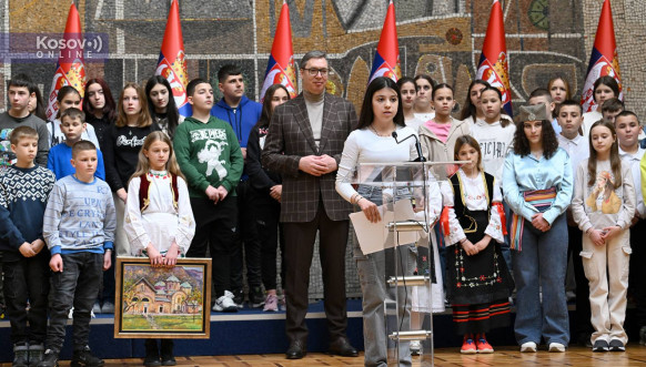 Osnovci sa Kosova kod Aleksndra Vucica
