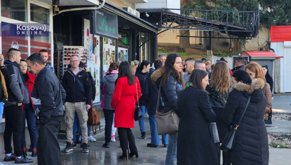 Prosvetni radnici u Leposaviću