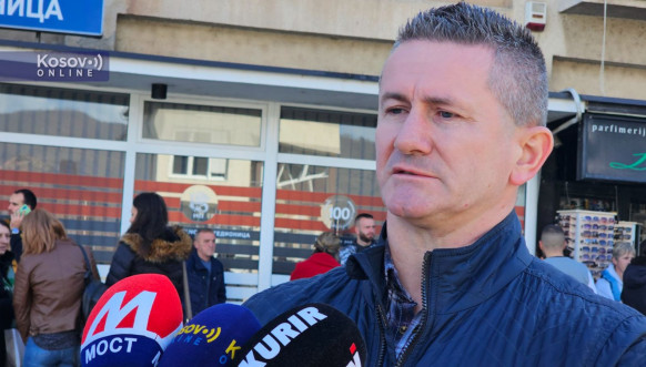 Prosvetni radnici u Leposaviću