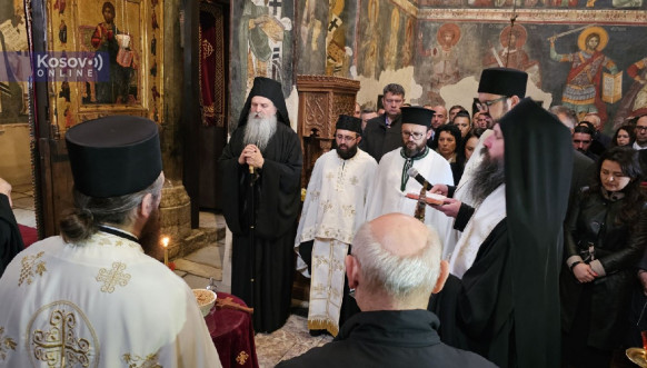 Parastosom u manastiru Gračanica obeležava se 20. godišnjica od Pogroma Srba