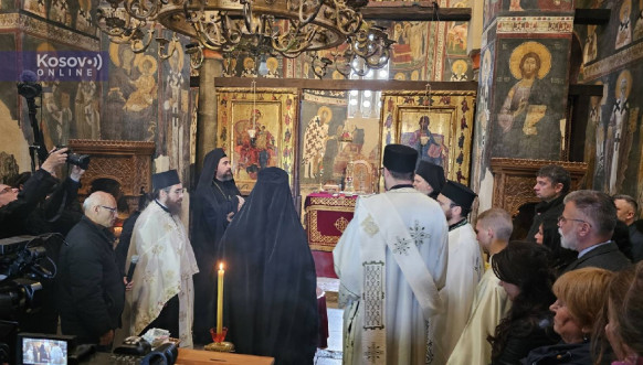 Parastosom u manastiru Gračanica obeležava se 20. godišnjica od Pogroma Srba