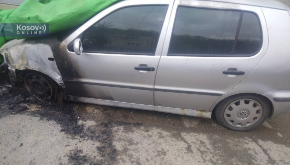 zapaljen automobil u Leposaviću