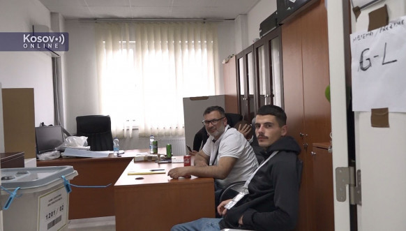 Leposavić,  referendum