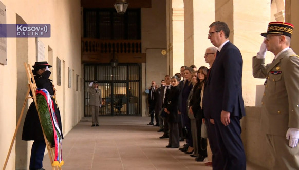 Svečani doček Vučića u Parizu