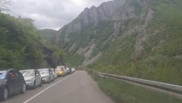 Gužve na Jarinju Gužve na Jarinju