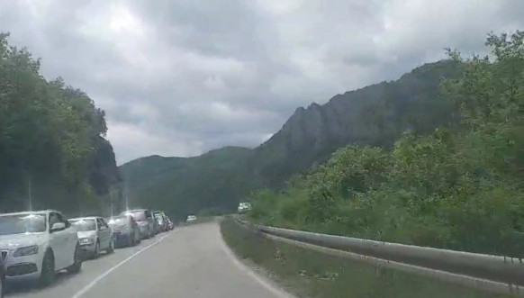 Gužve na Jarinju Gužve na Jarinju