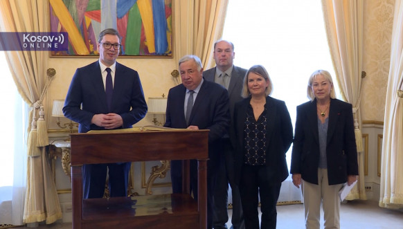 Aleksandar Vučić sa Žerarom Laršeom Aleksandar Vučić sa Žerarom Laršeom