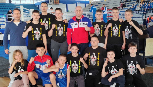 Za kik-boks klub "028" na prvenstvu Srbije u olimpijskom boksu pet medalja Za kik-boks klub "028" na prvenstvu Srbije u olimpijskom boksu pet medalja