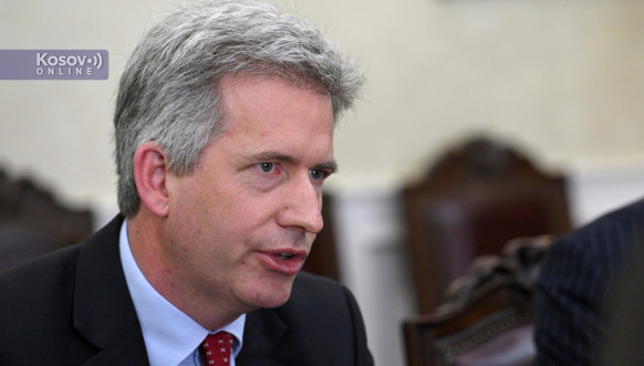 Sastanak Đurića sa britanskim ambasadorom Fergusonom Sastanak Đurića sa britanskim ambasadorom Fergusonom