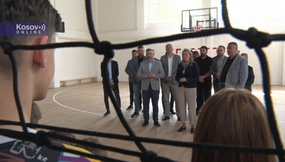 Štrpce: Otvorena sportska sala u Osnovnoj skoli Staja Marković