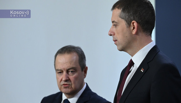 Primopredaja dužnosti Ivica Dačić i Marko Đurić