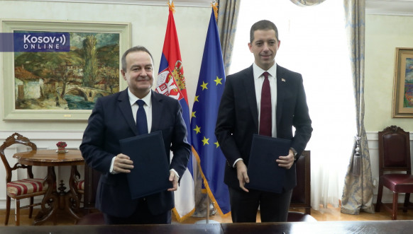 Primopredaja dužnosti Ivica Dačić i Marko Đurić