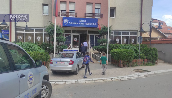 Kosovska policija upala u Poštu u Severnoj Mitrovici i Leposaviću