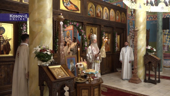 Vladika Teodosije služio liturgiju u Leposaviću povodom slave Udruženja "Majka Anastasija" 