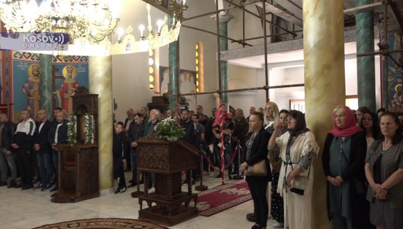 Vladika Teodosije služio liturgiju u Leposaviću povodom slave Udruženja "Majka Anastasija" 