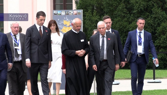 Đurić i Borelj obišli samostan