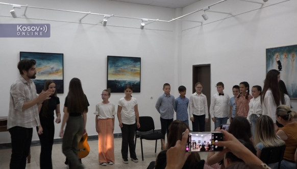 Prvi koncert učenika klasične gitare u Leposaviću 
