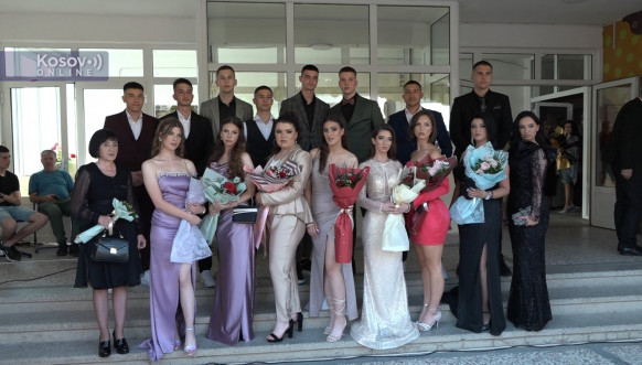 Maturanti u Leposaviću