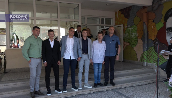 Maturanti u Leposaviću