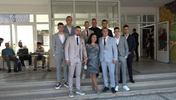 Maturanti u Leposaviću