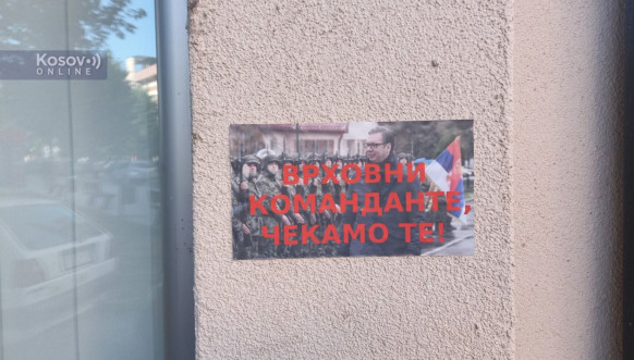 Na severu Kosova plakati sa Vučićevim likom i porukom "Vrhovni komandante čekamo te"
