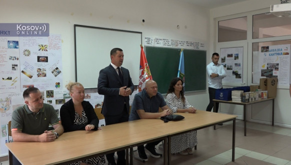 Privremeni organ dodelio nagrade vukovcima i đacima generacije u Leposaviću 