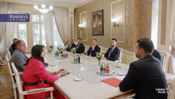 Sastanak opozicije sa Jakovom Milatovićem