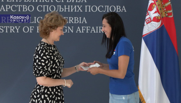  Ženskoj odbojkaškoj reprezentaciji Srbije uručeni diplomatski pasoši