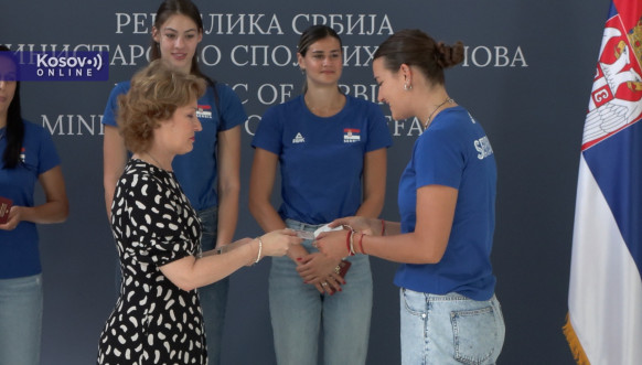 Ženskoj odbojkaškoj reprezentaciji Srbije uručeni diplomatski pasoši
