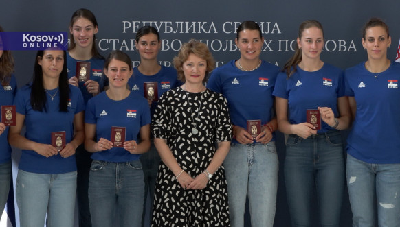  Ženskoj odbojkaškoj reprezentaciji Srbije uručeni diplomatski pasoši