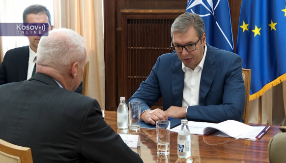 Aleksandar Vučić i Boris Ruge