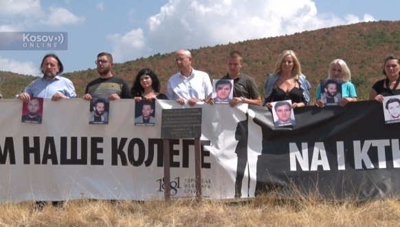 Obeležavanje 26 godina od otmice novinara Radio Prištine Đura Slavuja i Ranka Perenića