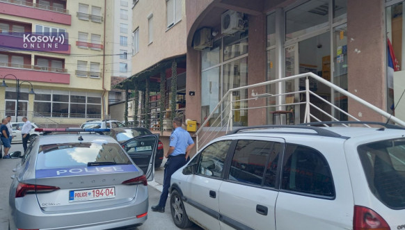 Kosovska policija upala u pošete u Severnoj Mitrovici Kosovska policija upala u pošete u Severnoj Mitrovici