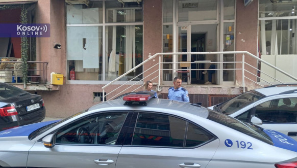 Kosovska policija upala u pošete u Severnoj Mitrovici Kosovska policija upala u pošete u Severnoj Mitrovici