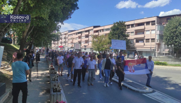 Protestna šetnja Srba u Severnoj Mitrovici