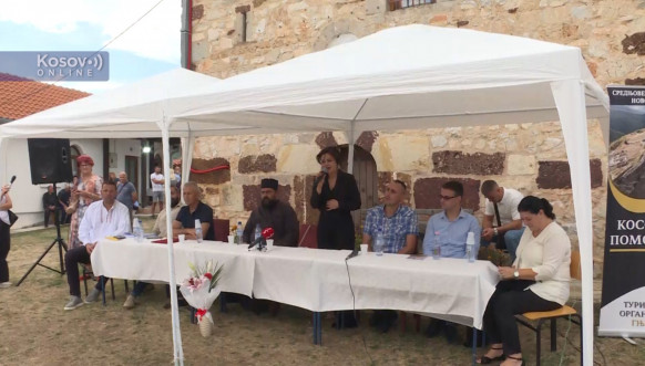 Velikogospojinski sabor održan je danas u selu Bostane u opštini Novo Brdo Velikogospojinski sabor održan je danas u selu Bostane u opštini Novo Brdo