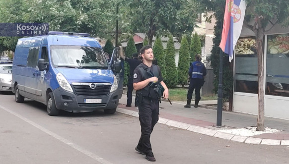 Kosovska policija upala u zgradu Privremenog organa opštine Zvečan