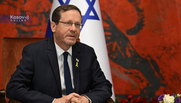Aleksandar Vučić i Isak Hercog Aleksandar Vučić i Isak Hercog