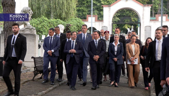 Đurić i Hercog na Jevrejskom groblju
