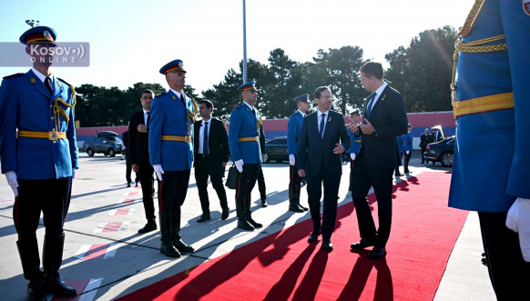 Đurić ispratio predsednika Izraela Đurić ispratio predsednika Izraela