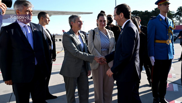 Đurić ispratio predsednika Izraela Đurić ispratio predsednika Izraela