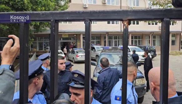 Saslusanje uhapšenih Srba u Severnoj Mitrovici Saslusanje uhapšenih Srba u Severnoj Mitrovici